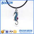 Collier pendentif en forme de motif en métal personnalisé pour enfants